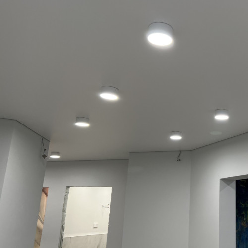 Монтаж потолка в коридор 15 м2