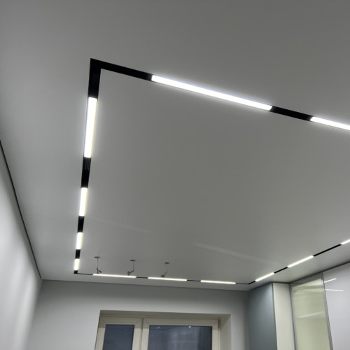 Монтаж сатинового потолка в кухня 16 м2